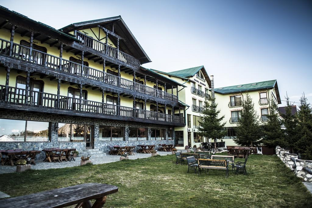 Complex Padina Ursului Fundata Exterior photo